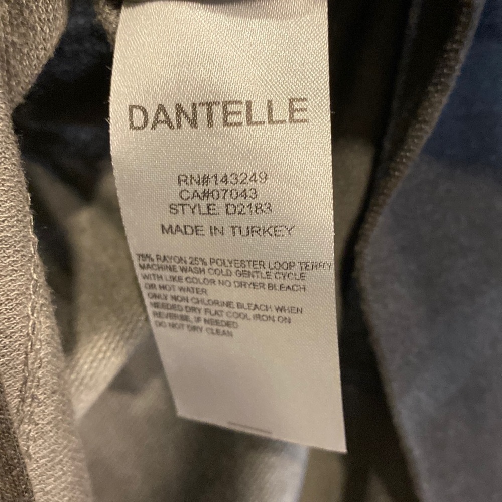 Dantelle Camouflage Side Slit Hi Lo Hem Sweatshirt Top. Excellent condition s/m - Picture 4 of 5